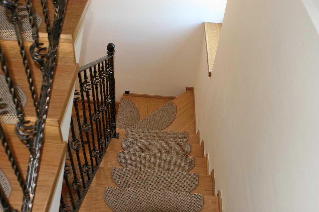 Millenium House 1 Bed and Breakfast Jezerce Exteriör bild