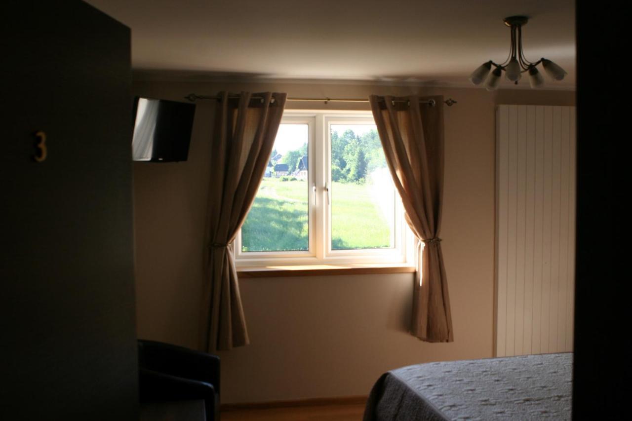 Millenium House 1 Bed and Breakfast Jezerce Exteriör bild